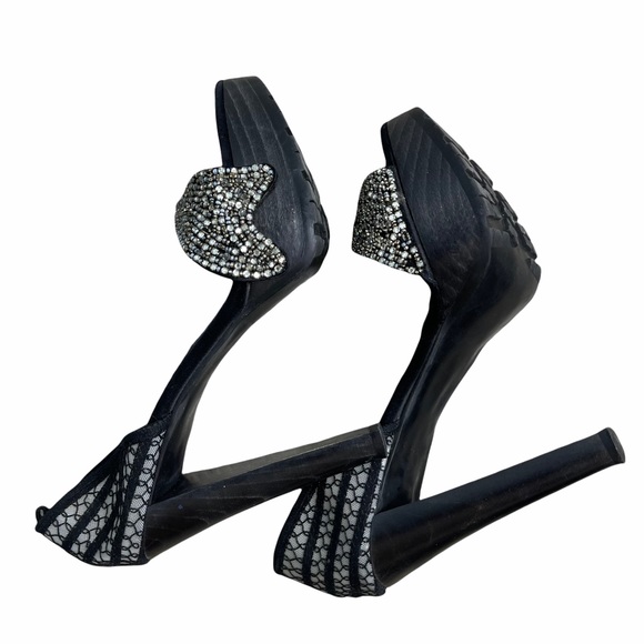 STELLA MCCARTNEY Women\'s Vintage Silver Beaded Detail Black Pumps Ankle Tie 38